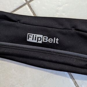 Flipbelt Walking Running Waist Belt‎ Gray Reflective Logo Fanny Pack MEDIUM Flip